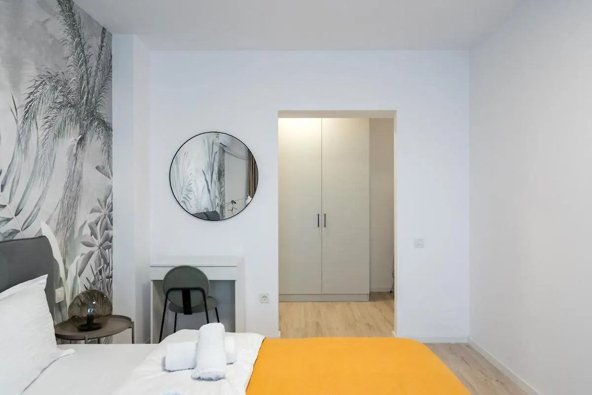 G&G Comfort Suites 2136 Bucharest Apartment
